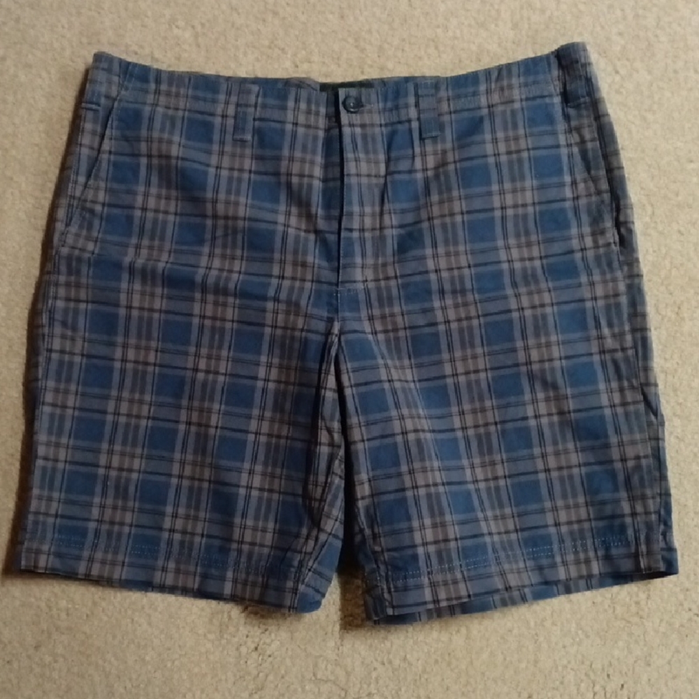 Eddie Bauer Blue Plaid Flat-Front Men's Shorts